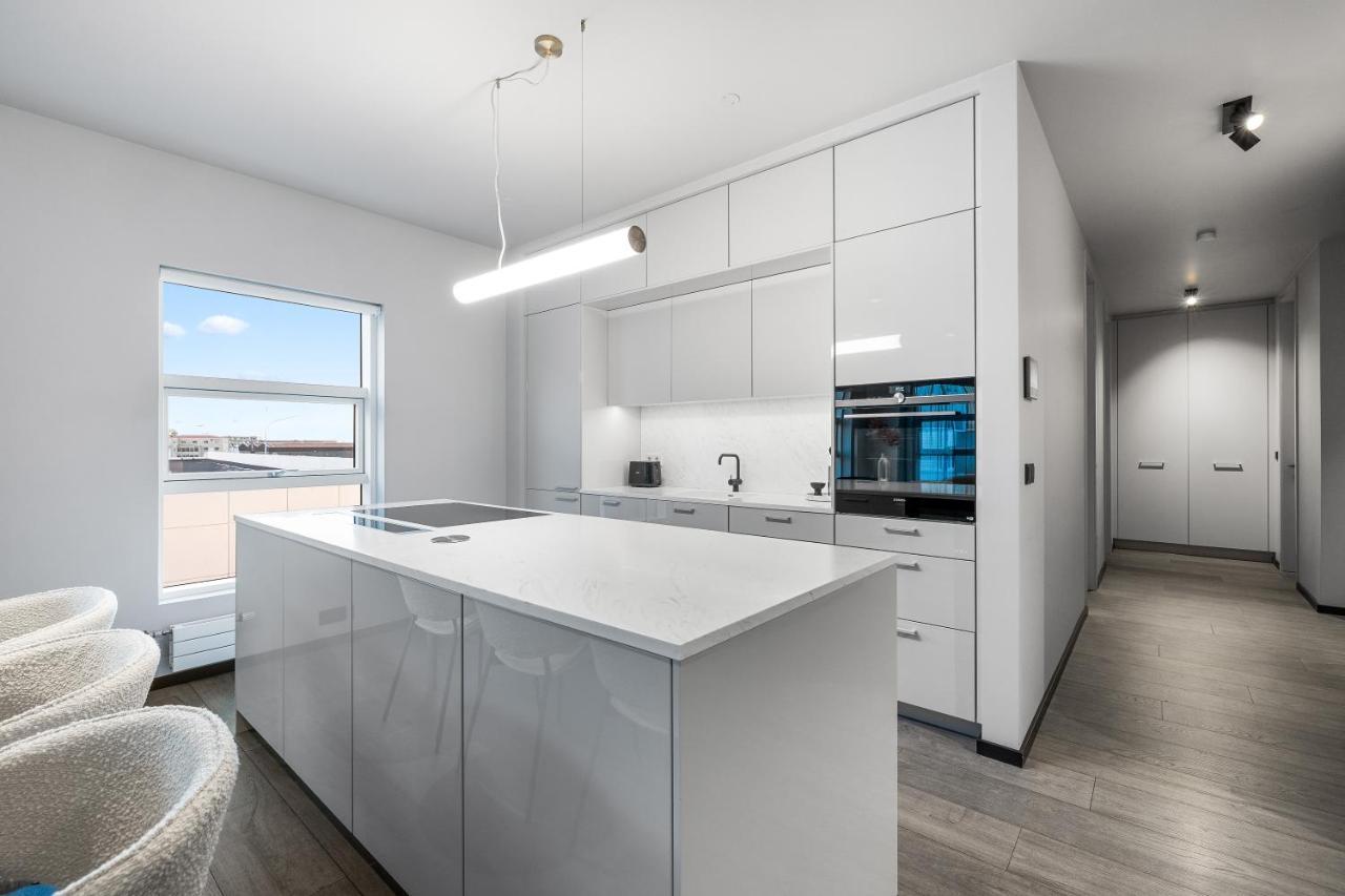 Harbour Lux 3Br & 2Ba In The Heart Of The City With Free Parking Рейкявик Екстериор снимка