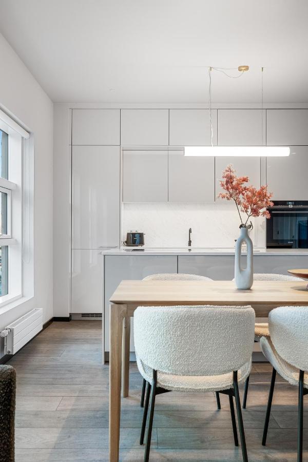 Harbour Lux 3Br & 2Ba In The Heart Of The City With Free Parking Рейкявик Екстериор снимка